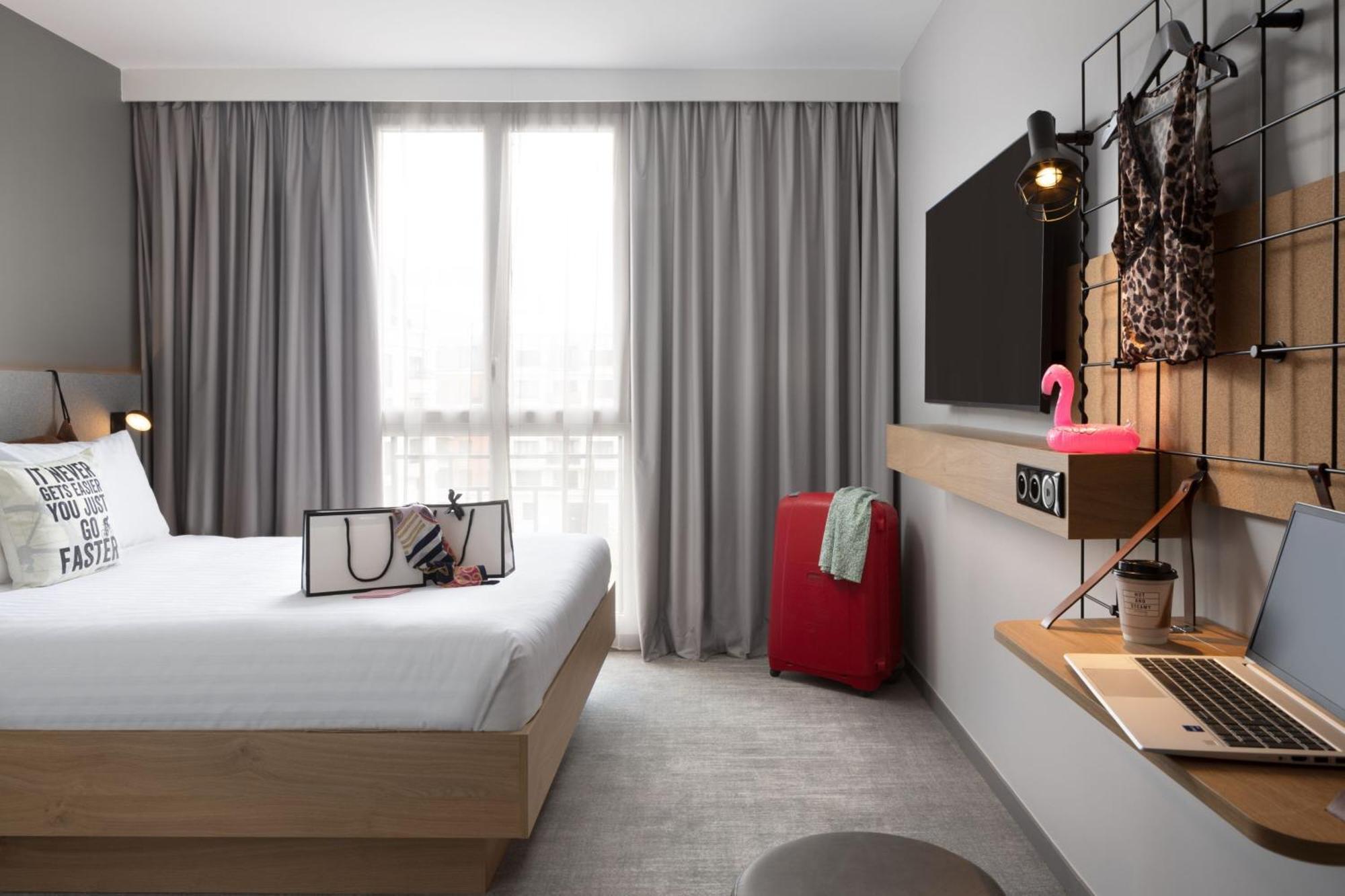 Moxy Paris クラマール エクステリア 写真