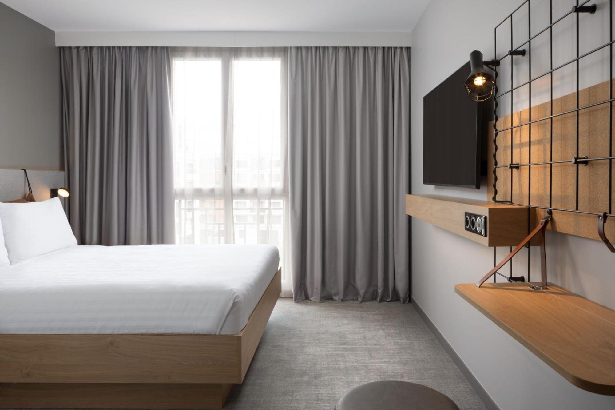 Moxy Paris クラマール エクステリア 写真