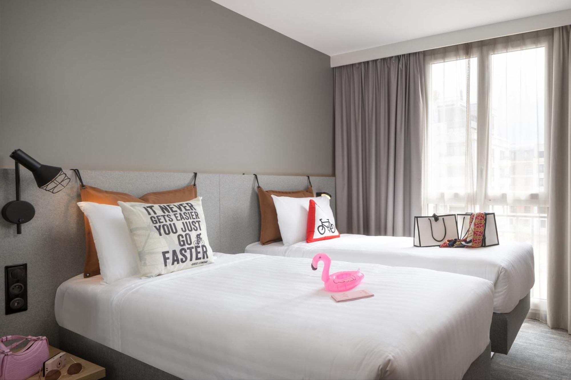 Moxy Paris クラマール エクステリア 写真