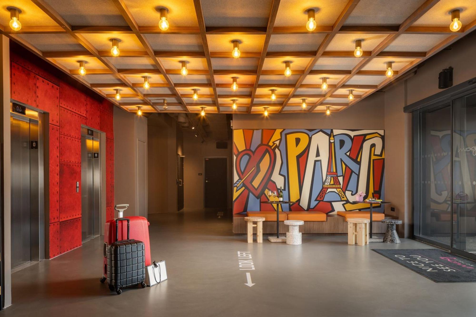 Moxy Paris クラマール エクステリア 写真
