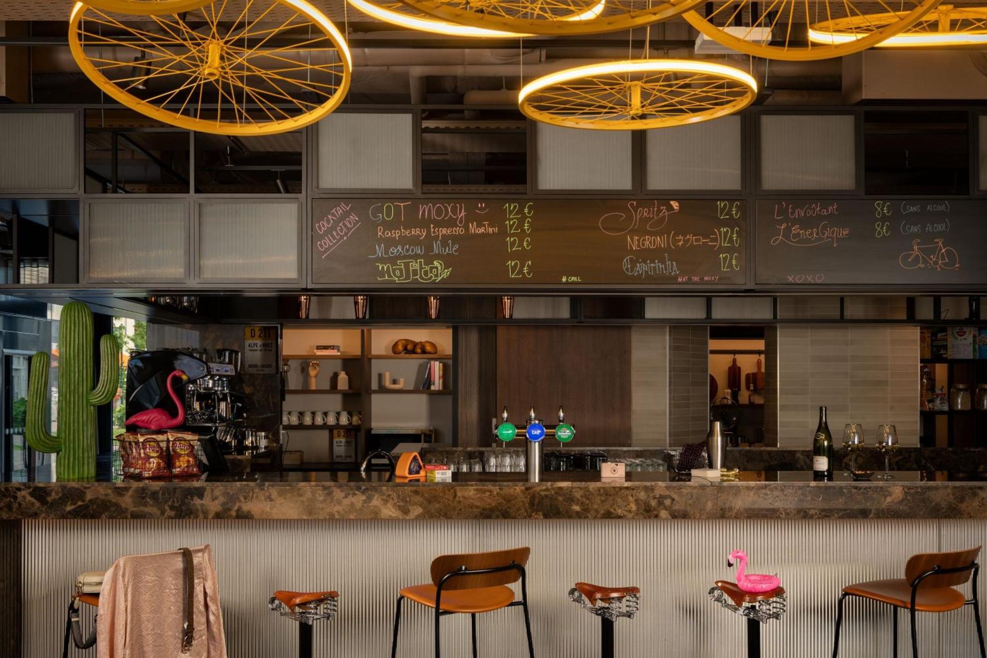 Moxy Paris クラマール エクステリア 写真