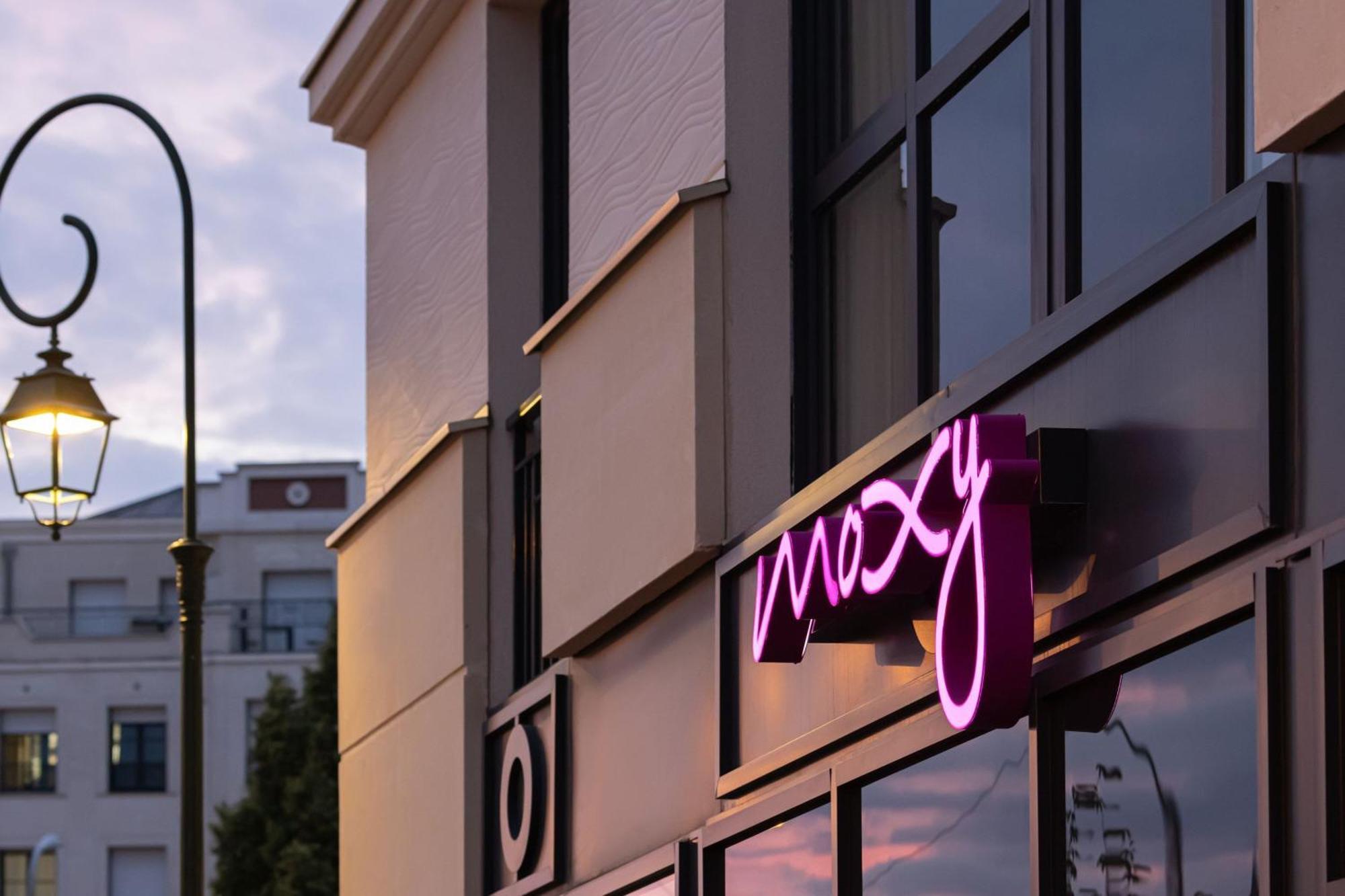 Moxy Paris クラマール エクステリア 写真