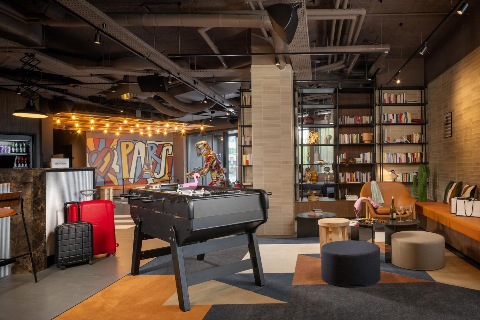 Moxy Paris クラマール エクステリア 写真