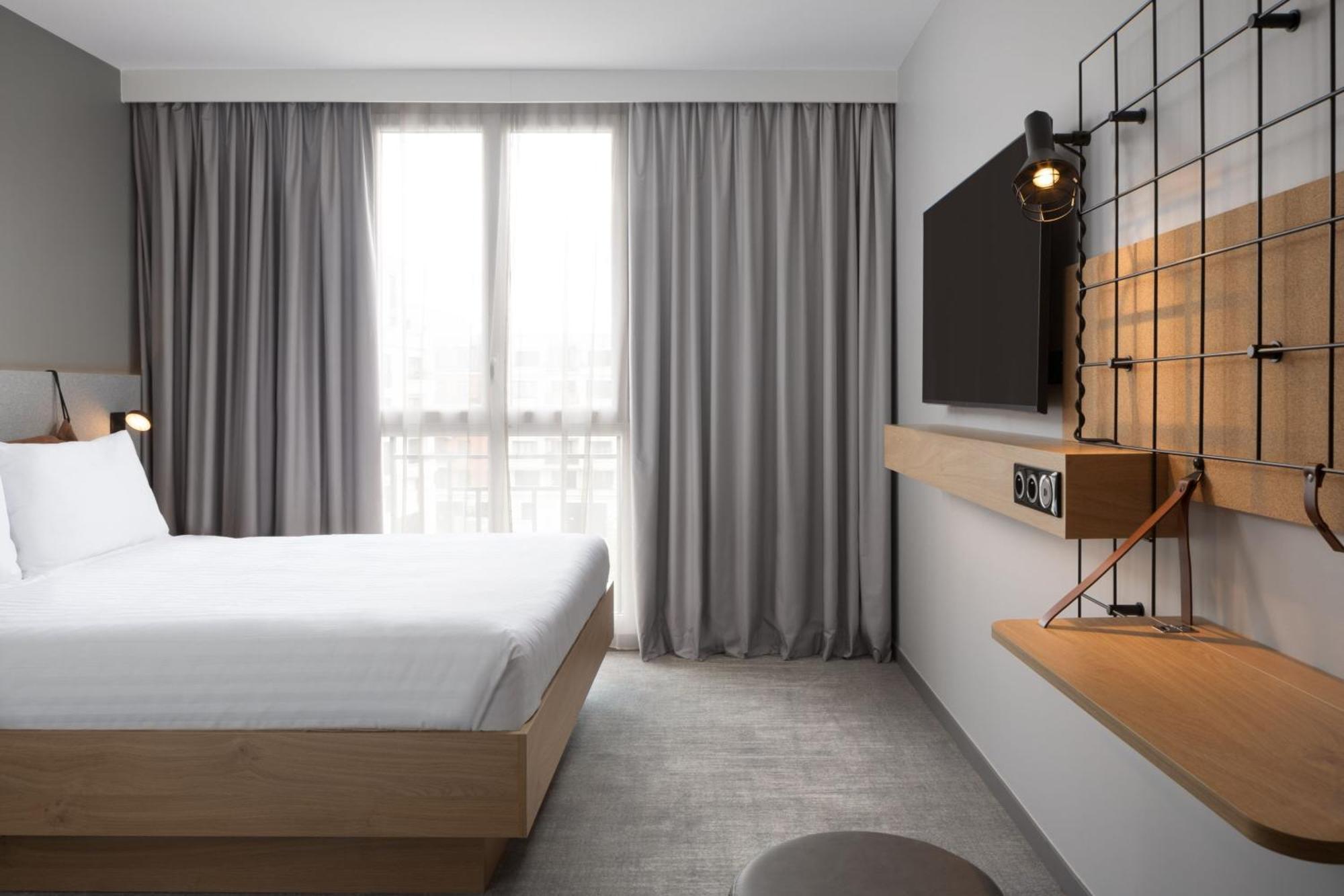 Moxy Paris クラマール エクステリア 写真