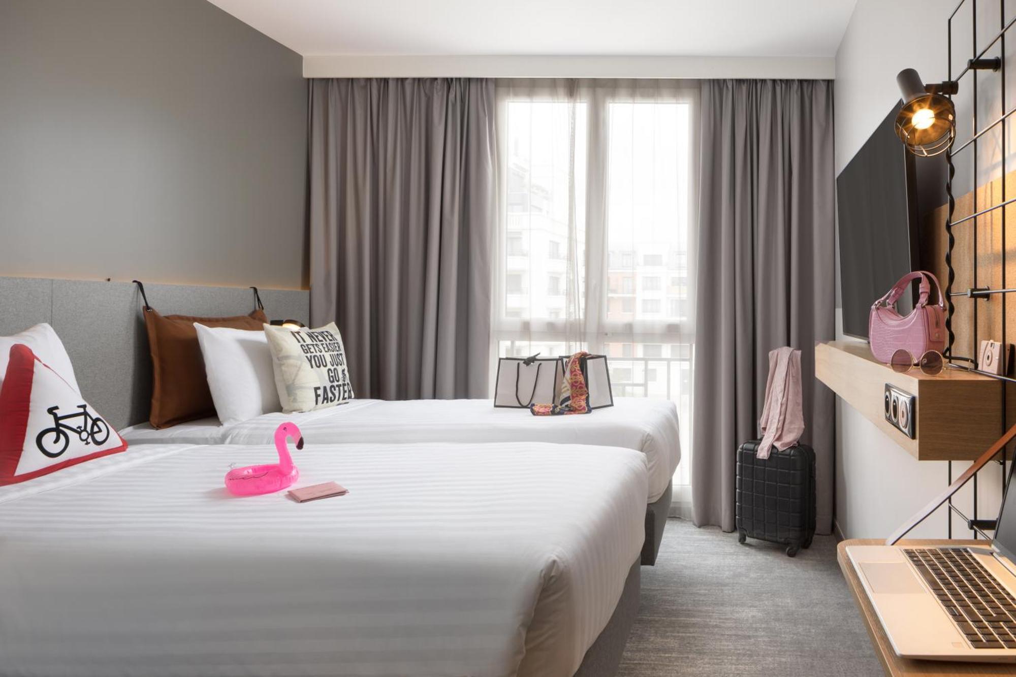 Moxy Paris クラマール エクステリア 写真