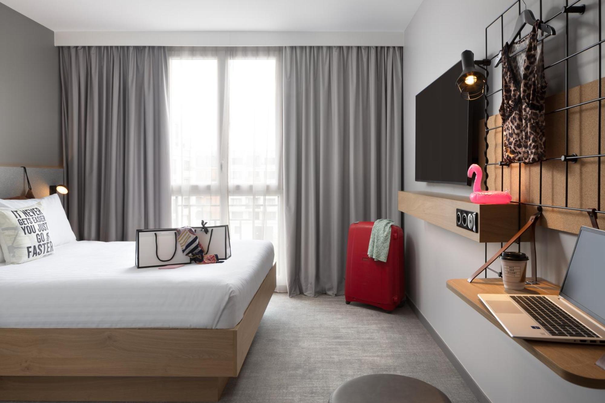 Moxy Paris クラマール エクステリア 写真